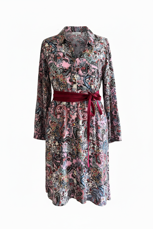 Paisley-Kleid Ghost Mannequin Produktfoto