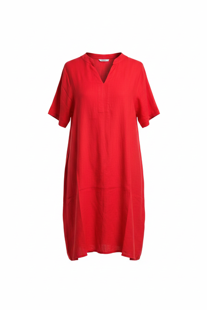 Rotes Kleid Ghost Mannequin